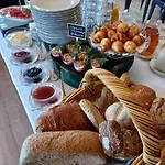 Sandbrekke Gjestegard 酒店