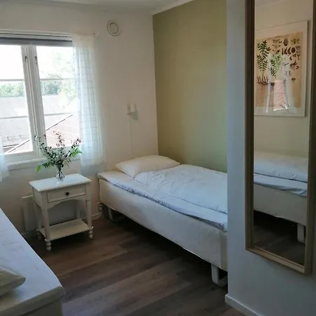 Sandbrekke Gjestegard Otel