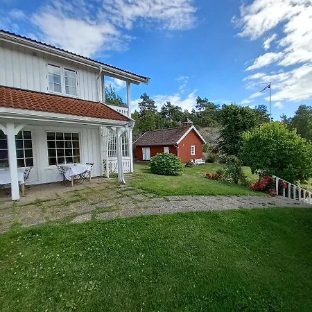 Sandbrekke Gjestegård Hotell *