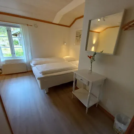 Sandbrekke Gjestegard Hotel Skjærhollen
