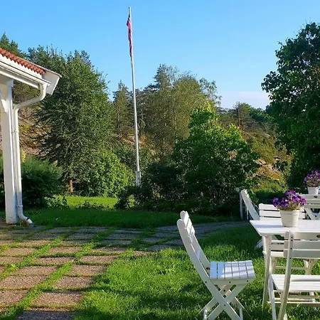 Sandbrekke Gjestegard *