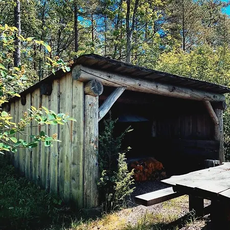 Sandbrekke Gjestegard Hotel