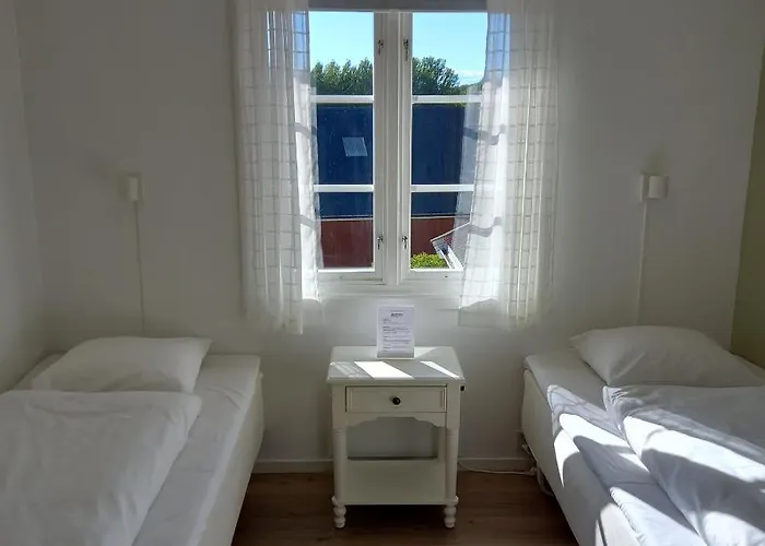 Hotell Sandbrekke Gjestegard Skjærhollen