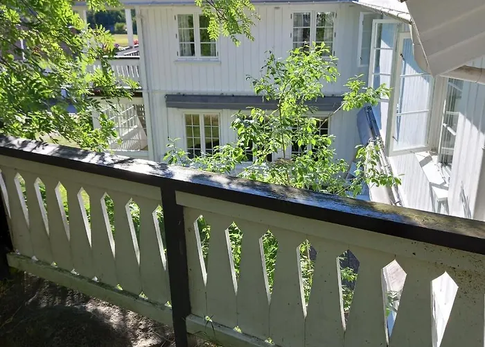 Sandbrekke Gjestegard * Skjærhollen
