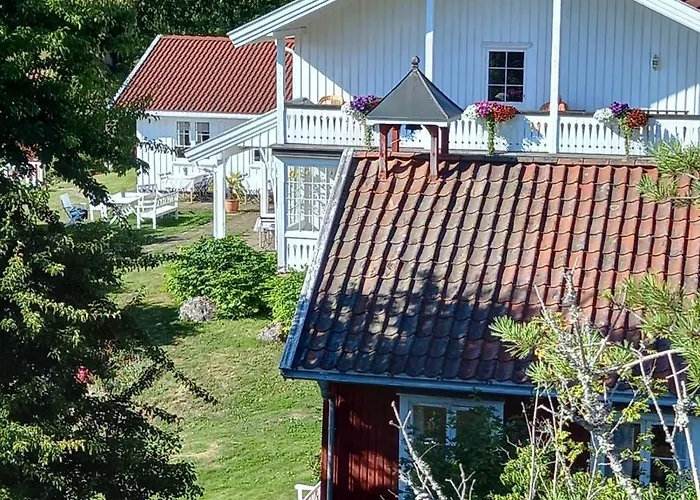Sandbrekke Gjestegard *