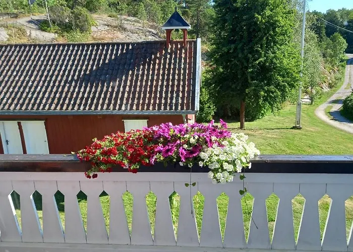 Sandbrekke Gjestegard Skjærhollen