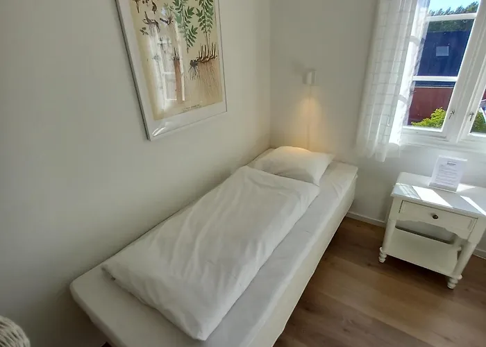 Hotell Sandbrekke Gjestegard Skjærhollen
