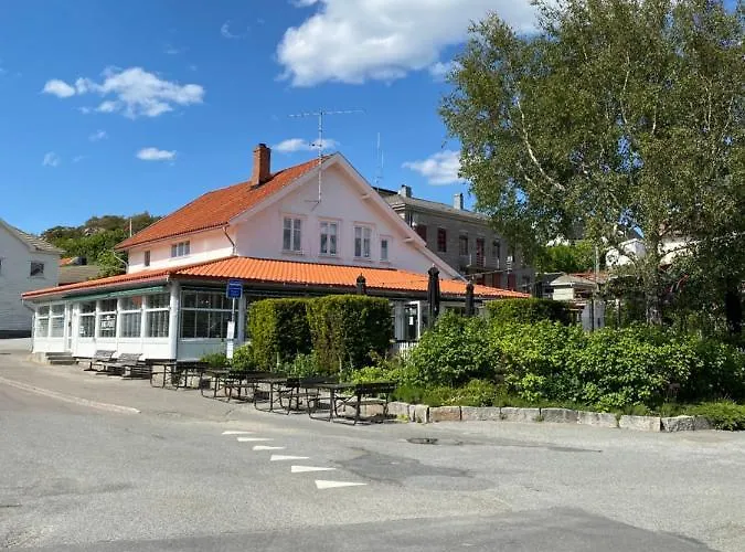 Hotell Sandbrekke Gjestegard Skjærhollen