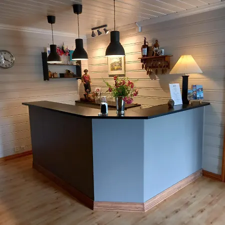 Sandbrekke Gjestegård Hotell Skjærhalden