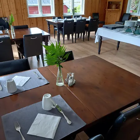 Hotel Sandbrekke Gjestegard